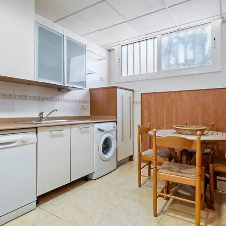 Holiday home Hauzify I Casa Mirador 9 *